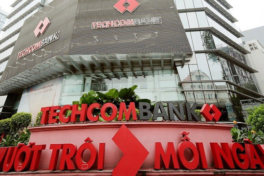 Giám đốc Kế toán Techcombank muốn bán phần lớn cổ phiếu TCB nắm giữ
