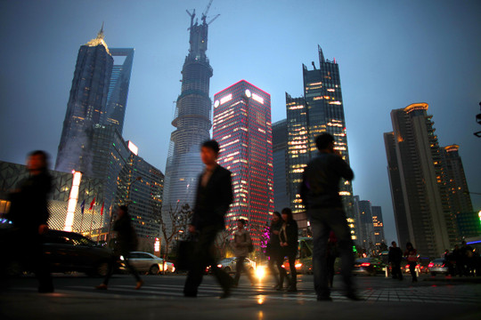 Reuters: Các nhà đầu tư "né" Trung Quốc, tìm đến các thị trường mới nổi như Việt Nam, Ấn Độ