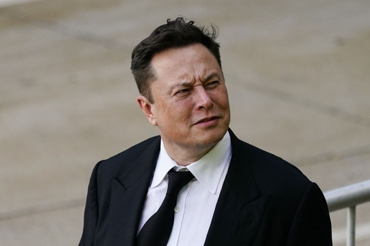 ‘Elon Musk là kẻ lừa đảo’: Đồng sáng lập Facebook chỉ đích danh tỷ phú Tesla khi ‘hứa thật nhiều, thất hứa thật nhiều’