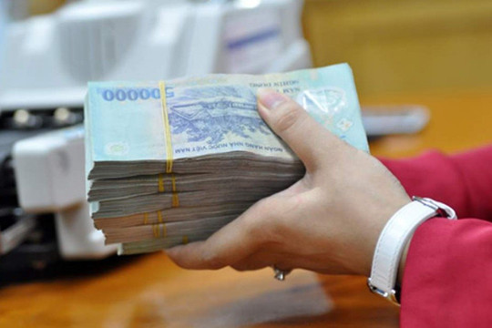 "Ông lớn" ngân hàng báo lãi trước thuế gần 13.500 tỷ đồng trong nửa đầu năm, tiền gửi khách hàng cao nhất Việt Nam đạt gần 1,7 triệu tỷ đồng