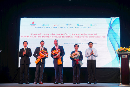 Hé lộ loạt nhà đầu tư rót vốn tỷ USD vào khí - điện Bình Thuận
