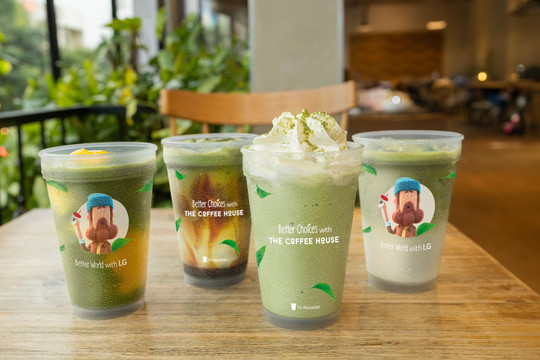 Cú 'bắt tay' lạ giữa LG và The Coffee House: Đưa nông sản Việt vào BST đồ uống mới, ra mắt Ly Xanh thiết kế cực bắt mắt