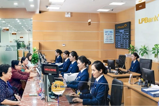 6 tháng "bận rộn" của HĐQT LPBank: Liên tục sắp xếp lại nhân sự, chi thưởng, điều chỉnh lương