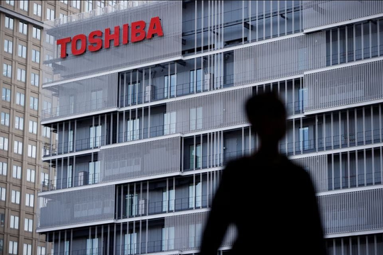 Toshiba: Hãng điện tử 148 năm tuổi của Nhật Bản chính thức ‘bán mình’
