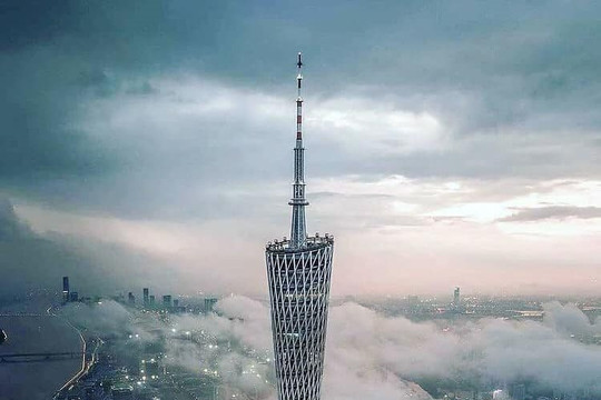 Tòa nhà chọc trời được ví như 'siêu mẫu' của Trung Quốc: Chiều cao và độ chịu chi đều 'hàng khủng', ngỡ ngàng nhất là loạt kỷ lục khiến nhiều người 'khó thở'