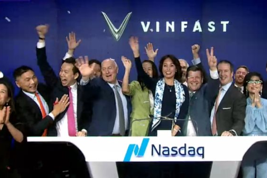 Vỡ òa những giây phút ấn tượng của VinFast ngày đầu trên sàn Mỹ