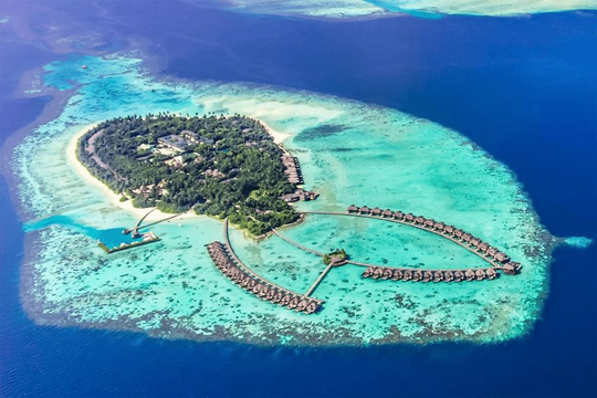 Biến đổi khí hậu đe dọa nhấn chìm thiên đường Maldives, nắng nóng kỷ lục ở châu Âu: Du lịch sẽ ra sao?