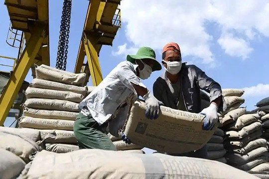 Một loại vật liệu xây dựng đang được Indonesia thu mua với giá rẻ kỷ lục: xuất khẩu tăng mạnh gần 400 lần, Việt Nam sở hữu sản lượng 100 triệu tấn/năm