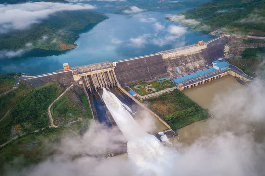 13 DN xây dựng Việt Nam tạo nên nhà máy thủy điện lớn nhất Đông Nam Á, lọt top 10 đập thủy điện cao nhất thế giới 