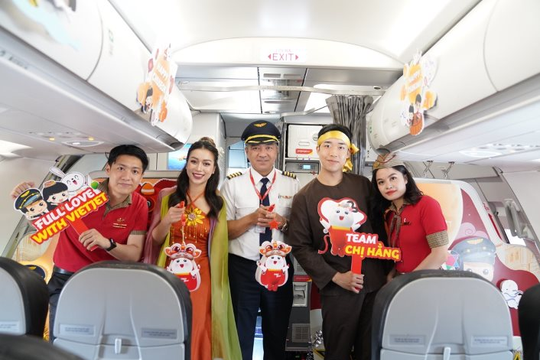 Tận hưởng Tết đoàn viên cùng Vietjet và máy bay Amy khắp bốn phương