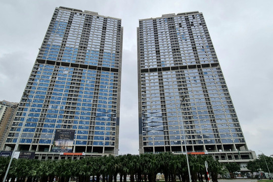 Tại sao giá căn hộ hạng A tại TP. Hồ Chí Minh cao gấp đôi Hà Nội?