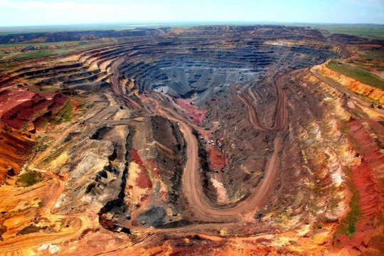 Kho báu đất hiếm Top 2 thế giới của Việt Nam: Chỉ có vài "tay chơi", mỏ lớn nhất nằm trong tầm ngắm của đại gia Úc “mê” Niken
