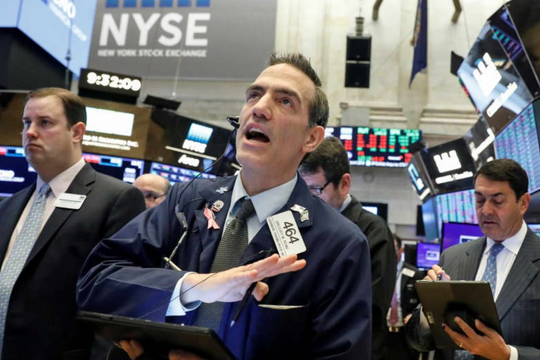 Bắt đầu tuần cao điểm báo cáo kết quả kinh doanh, Dow Jones tăng 200 điểm