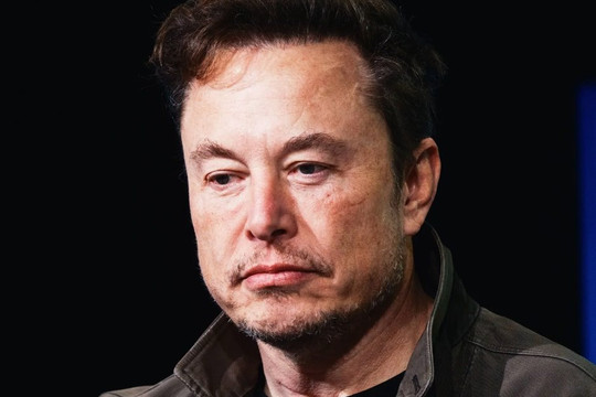 5 năm sau ngày Tesla trên bờ vực phá sản, Elon Musk 1 lần nữa đối mặt ‘địa ngục sản xuất’, vỡ trận với 1,8 triệu đơn đặt trước Cybertruck