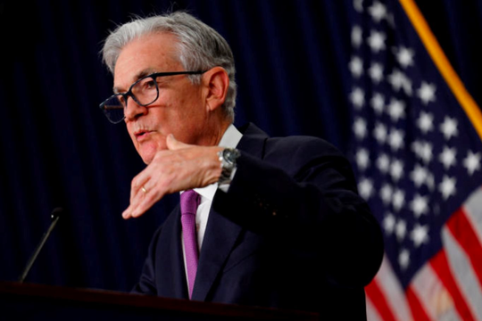 Chủ tịch Fed phát tín hiệu tiếp tục ngừng tăng lãi suất trong cuộc họp tháng 11, cảnh báo sẽ thắt chặt chính sách nếu tăng trưởng kinh tế 'quá nóng' 