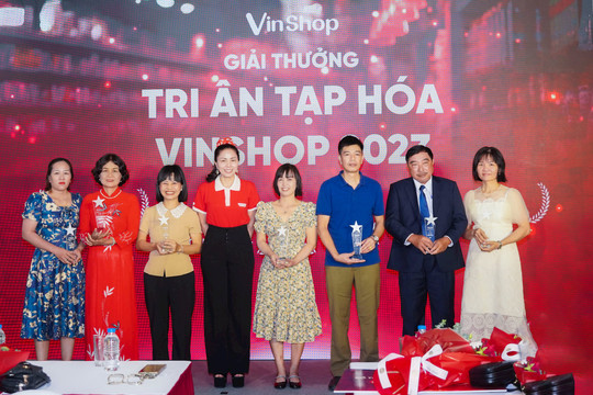 VinShop vinh danh các tiểu thương sau 3 năm ‘số hóa’ ngành bán lẻ truyền thống