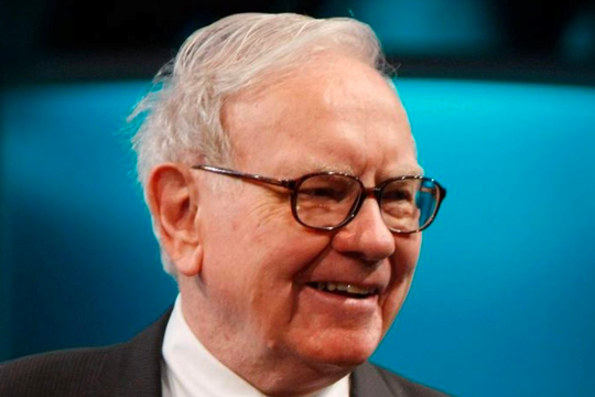 Đẳng cấp thiên tài: Warren Buffett ‘xả’ một loạt cổ phiếu ngân hàng lớn ngay trước khi nhóm này ‘kéo nhau’ lao dốc