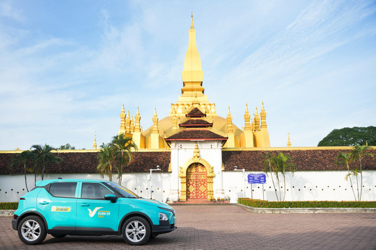 Taxi của tỷ phú Phạm Nhật Vượng chính thức hoạt động tại Lào, dự kiến nâng lên 1.000 xe