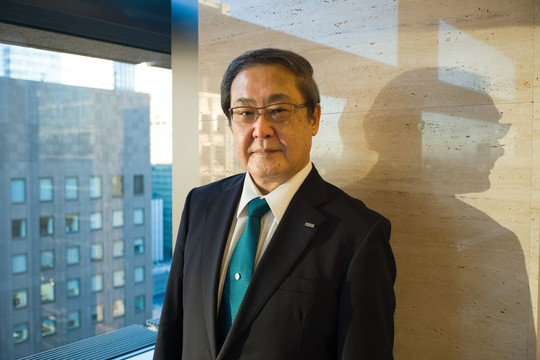 CEO gã khổng lồ ngân hàng Nhật Bản Sumitomo Mitsui qua đời ở tuổi 65