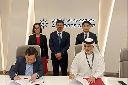 Một tập đoàn cảng biển vốn trăm tỷ USD của UAE ký hợp tác với Cục Hàng hải Việt Nam