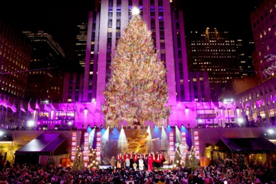 Khám phá cây thông Giáng sinh của gia tộc Rockerfeller: Có gì đặc biệt tới nỗi người dân New York mong chờ?