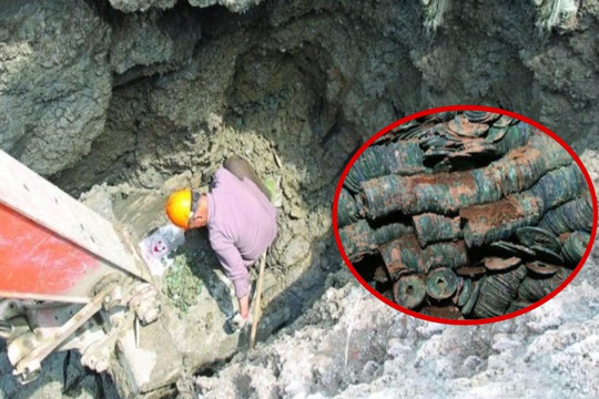 Máy xúc đào trúng giếng cổ, phát hiện hơn 200.000 vật thể "xâu thành chuỗi": Lập tức phong tỏa hiện trường