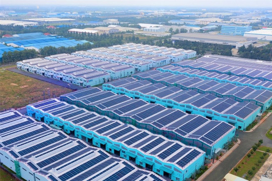 Reuters: VinaCapital đang xem xét bán công ty điện mặt trời mái nhà SkyX Solar, định giá hơn 100 triệu USD