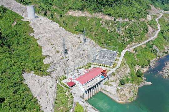 Hợp đồng mua bán điện giữa EVN và Nhà máy Thủy điện Sông Bung 4A tăng giá vượt khung quy định 