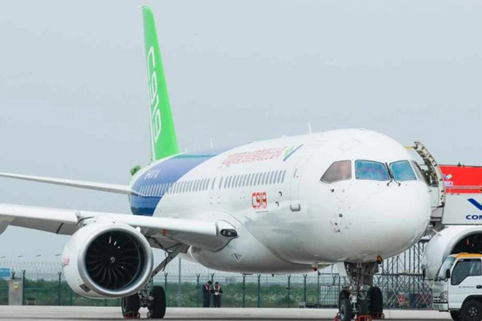 'Thời tới cản không kịp' với máy bay 'made in China': Vừa nhận đơn hàng khủng lại bán được giá hời, tăng tốc cạnh tranh Boeing, Airbus trên thị trường Trung Quốc