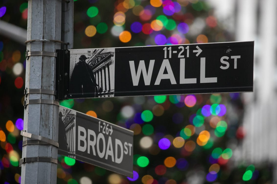 Thị trường hân hoan vì S&P 500 mấp mé ngưỡng cao nhất mọi thời đại, Phố Wall lắc đầu: Vì sao?