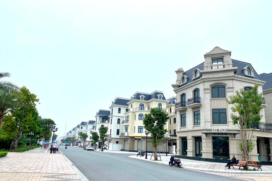 Giá bán biệt thự, liền kề tại Hà Nội và Thành phố Hồ Chí Minh vẫn cao dù lượng giao dịch thấp