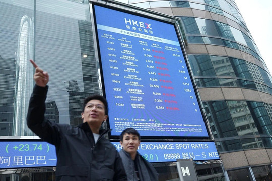 Triển vọng phục hồi kinh tế Trung Quốc vẫn chưa sáng cửa, chứng khoán Hồng Kông trải qua tháng 1 tồi tệ nhất trong gần một thập kỷ