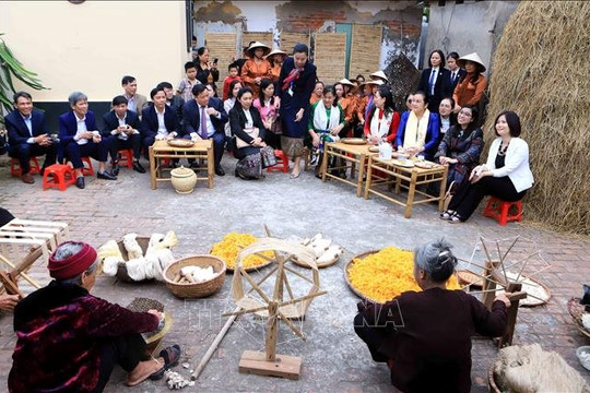 Làng nghề dệt lụa đũi Nam Cao: Hành trình giữ “lửa nghề” truyền thống