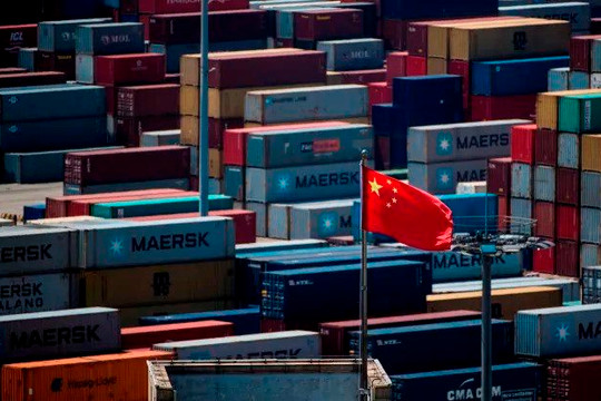 Hàng hóa Trung Quốc ‘vượt rào’ mức thuế quan chót vót để vào Mỹ: Động lực lại là đối tác thương mại lớn nhất của Hoa Kỳ