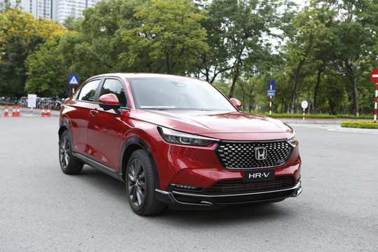 Doanh số SUV đô thị: Honda HR-V bất ngờ ‘on-top’, ‘vua doanh số’ một tụt dốc thê thảm