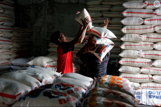 Quốc gia 'hàng xóm' dự kiến nhập 3 triệu tấn gạo mới 'đủ ăn' - cơ hội tăng mạnh xuất khẩu của Việt Nam đã đến 