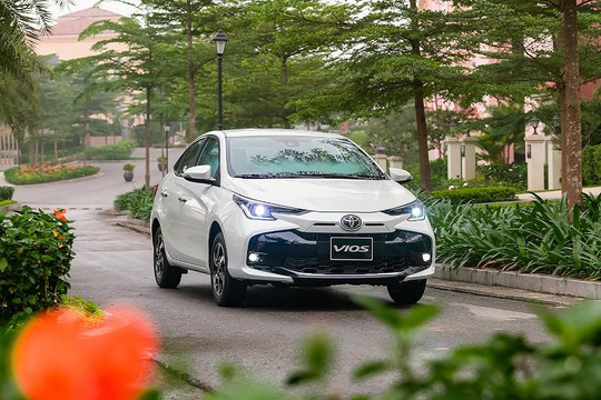 Toyota Vios bất ngờ giảm đậm gần 50 triệu đồng, quyết đua doanh số với Hyundai Accent và Honda City