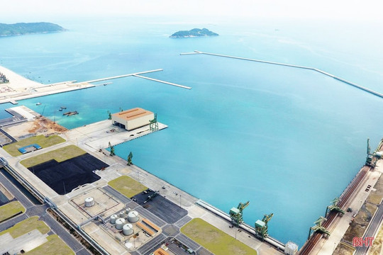 Đề nghị xây dựng đê chắn sóng Cảng Vũng Áng, Hà Tĩnh (giai đoạn 2) tổng vốn đầu tư 937 tỷ đồng