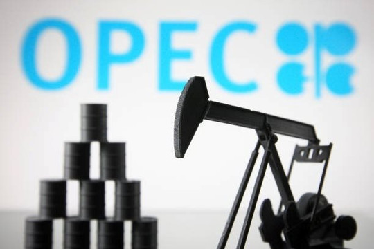 Nghịch lý OPEC: Cắt giảm sản lượng liên tục vẫn không điều tiết được giá dầu, nội bộ ngày càng lục đục 