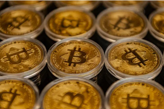 Bitcoin một lần nữa thể hiện “truyền thống” siêu biến động: Giá lên xuống như ‘tàu lượn siêu tốc’