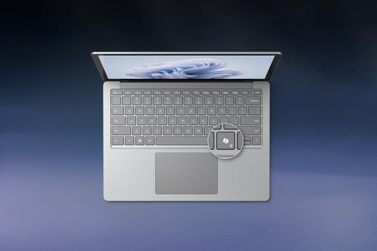 Microsoft ra mắt dòng máy Surface đầu tiên có tích hợp Copilot, tính năng trợ lý AI
