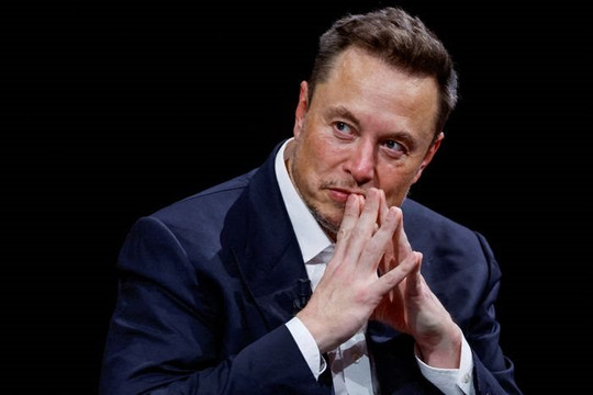Lo sợ bị "đánh cắp" nhân tài, Tesla tăng lương khủng cho kỹ sư AI trong cuộc đua mà Elon Musk gọi là "điên khùng nhất"