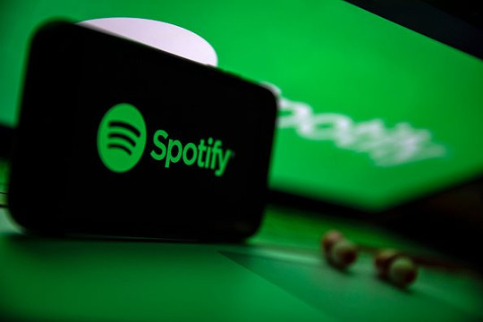 Cổ phiếu Spotify tăng 8% sau thông tin sẽ tăng giá gói dịch vụ 