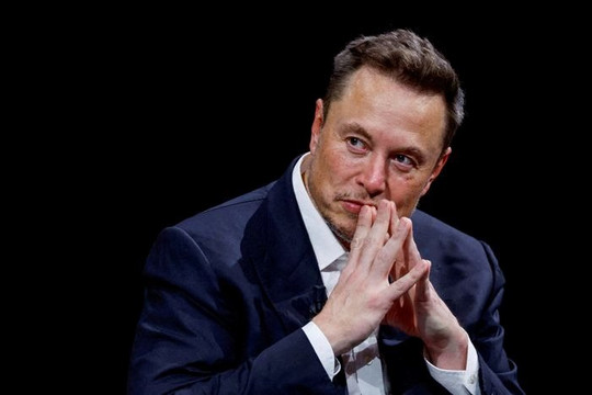 Elon Musk cho ‘nguyên team’ 500 người ‘bay màu’ lúc nửa đêm, nhân viên Tesla ca thán: ‘làm việc bây giờ không khác gì chơi Squid Game phiên bản đời thực’