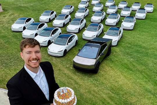 Bước sang tuổi 26, YouTuber giàu nhất thế giới chốt give away 26 chiếc Tesla – Không thích xe có thể nhận tiền tươi, điều kiện nhận thưởng ‘dễ như ăn kẹo’ nhưng không dành cho fan Việt 