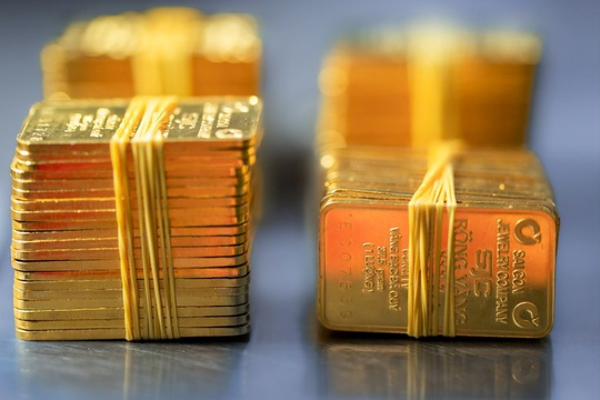 Tiếp tục đà tăng giá, vàng SJC phá đỉnh lên mốc 88,5 triệu đồng/lượng