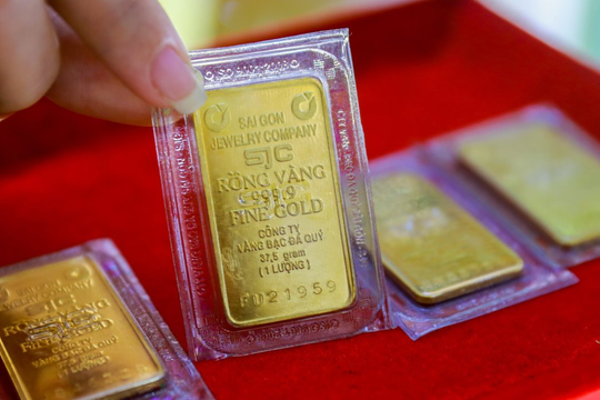 Liên tiếp lập đỉnh, vàng SJC đã tiến sát mốc 92 triệu đồng/lượng