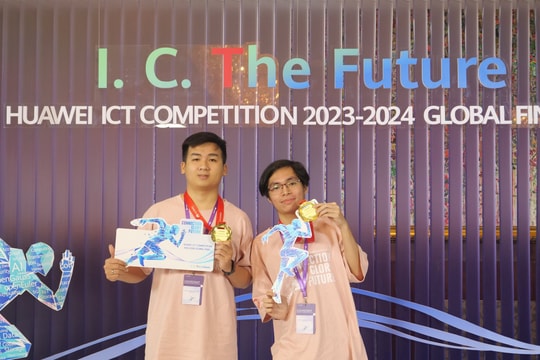 2 sinh viên Việt giành giải 3 cuộc thi ICT Competition 2023-2024