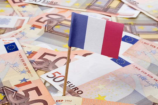 S&P hạ bậc xếp hạng tín nhiệm của Pháp