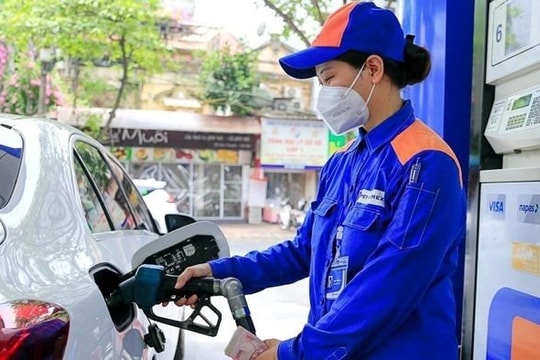 Giá xăng, dầu đồng loạt giảm